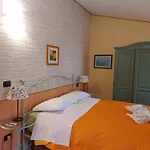 Dei Doria & 4*